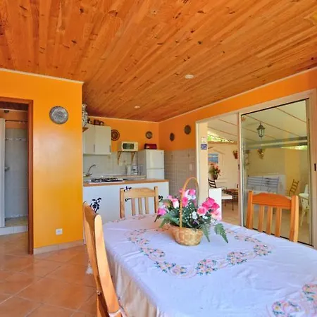 Ferienhaus Maison 5 Personnes Au Calme Avec Jardin Et Piscine *