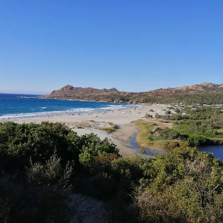 Hébergement de vacances Maison 5 Personnes Au Calme Avec Jardin Et Piscine Barbaggio